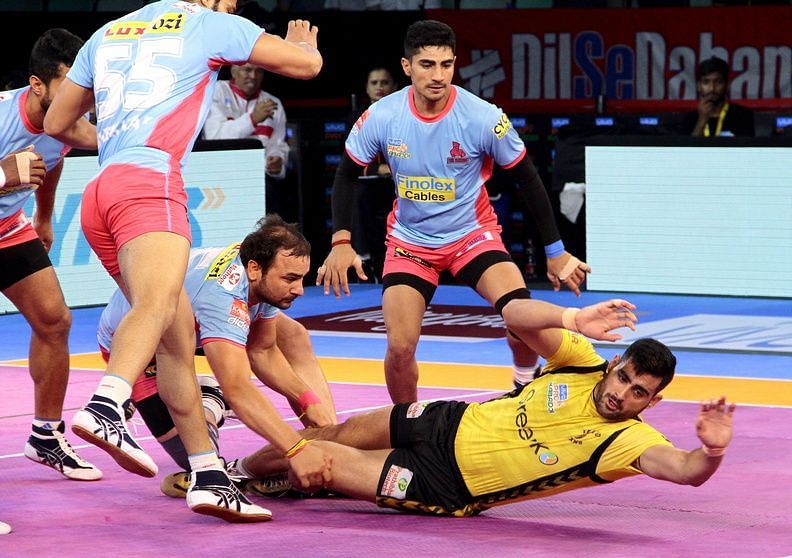 Rahul Chaudhari displayed some super form and ended the game with 16 points